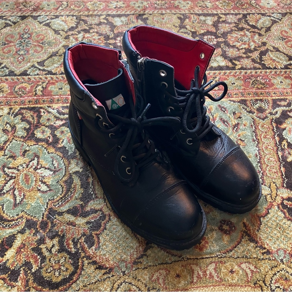 Mellow Walk Steel Toe Combat Boots